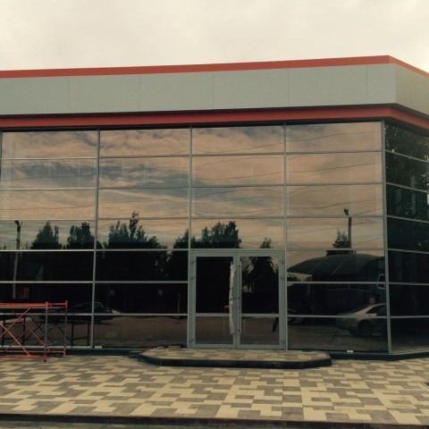 Установка окон и дверей